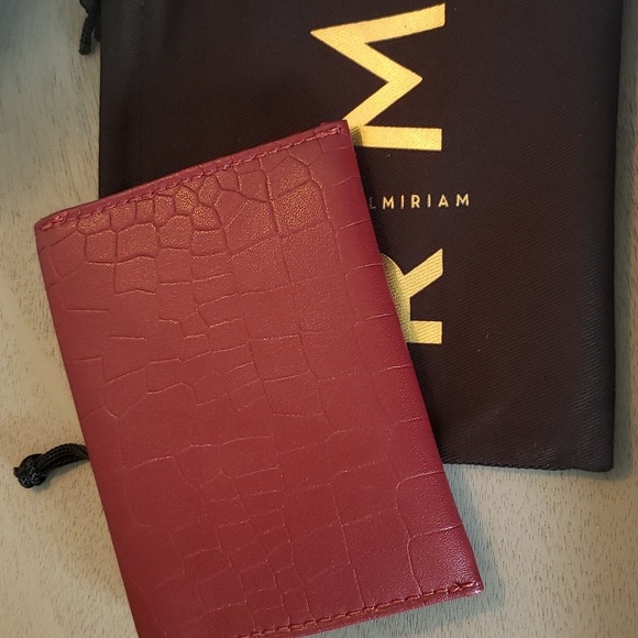 NWOT Rachel Miriam Leather Card Case Lined Bordeaux Incl Protective Bag - Picture 6 of 9
